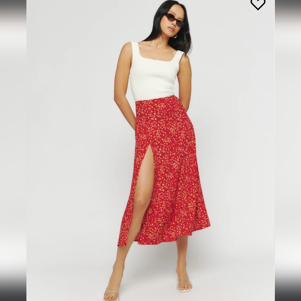 BNWOT Reformation Zoe skirt size 2